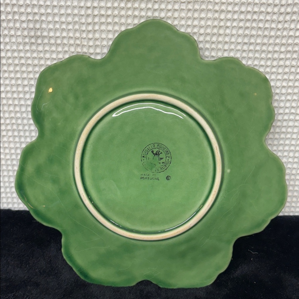 Bordallo Pinheiro Geranium charger plate - Picture 6 of 7